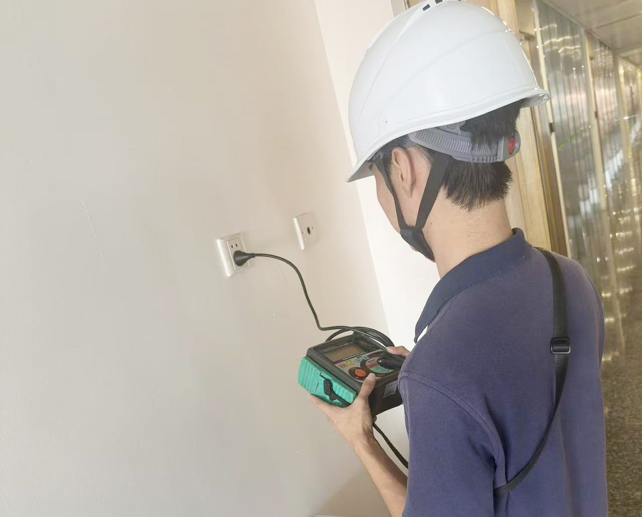 冷链仓库和冷库现场电气消防检测作业照片