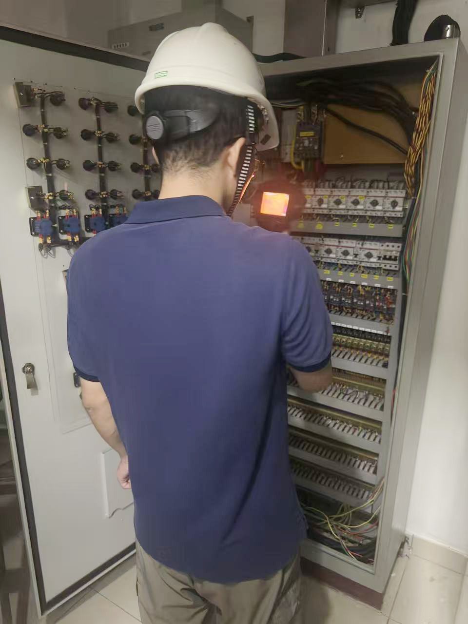 检测项目进场管理现场电气消防检测作业照片